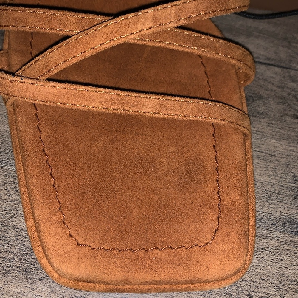 NWT ZARA BROWN SUEDE STRAPPY WOOD HEELED SANDAL - Picture 4 of 8